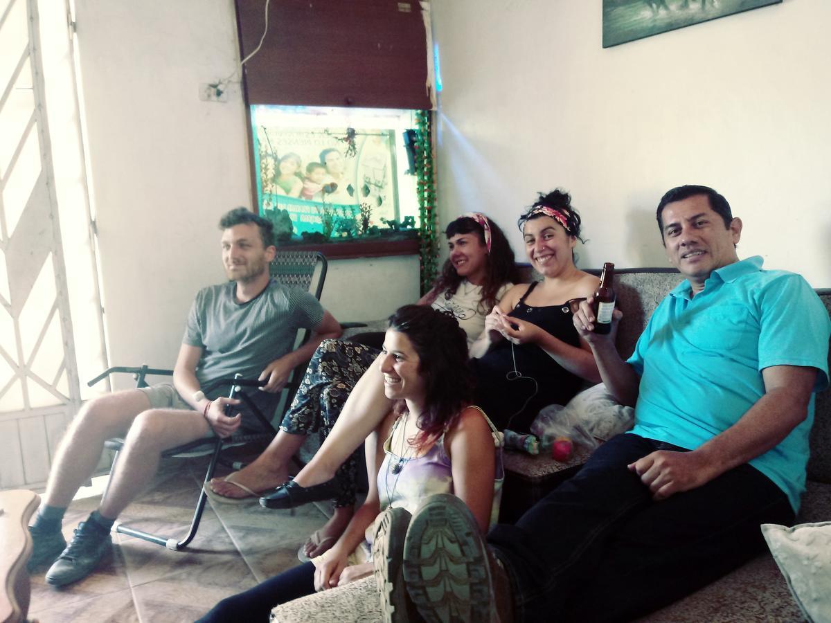 Backpacker Kitara House Hotel Tarapoto Buitenkant foto